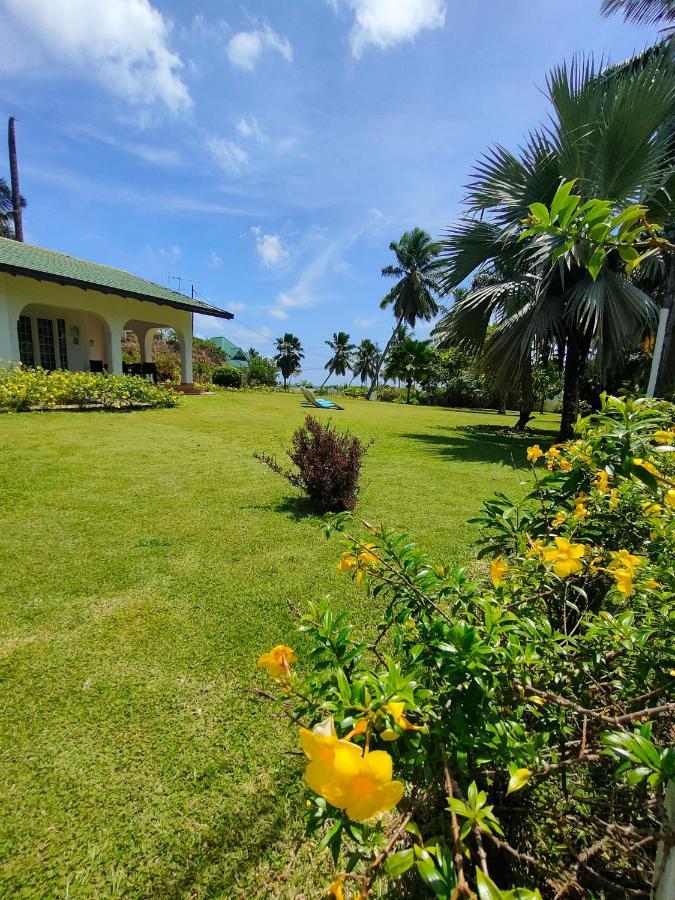 Villa Luana Yuna Au Cap Bagian luar foto