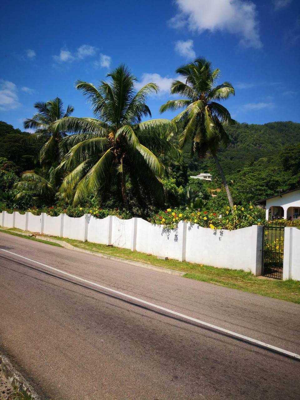 Villa Luana Yuna Au Cap Bagian luar foto
